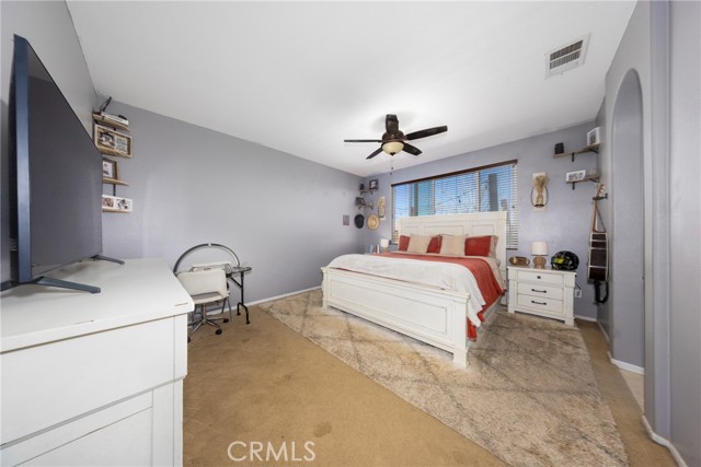 Detail Gallery Image 9 of 23 For 13974 Old Mill Ln., Victorville,  CA 92394 - 4 Beds | 2 Baths