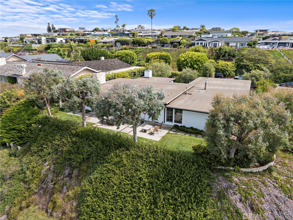 Db46d664 F281 4687 B996 871a57b466de