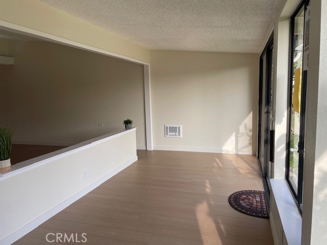 https://media.crmls.org/medias/db46fda7-1218-4d44-8256-e44e2fb2893d.jpg?preset=X-Large