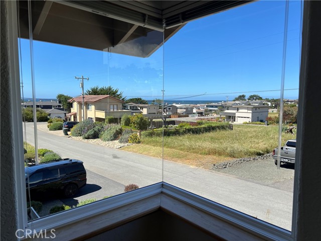 Detail Gallery Image 12 of 75 For 330 Jean St, Cambria,  CA 93428 - 3 Beds | 2/1 Baths