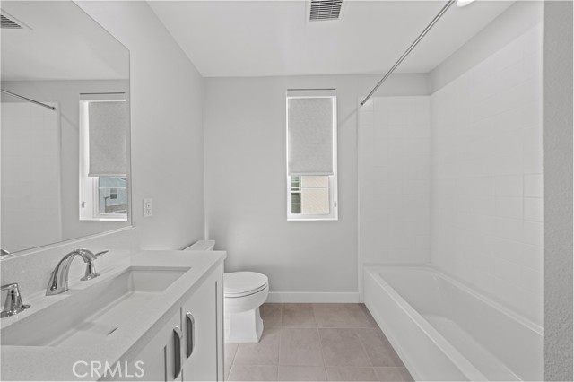 120 Pin Lane, Lake Forest CA: https://media.crmls.org/medias/db477de5-dd15-4327-ad4c-2ad0597b1bac.jpg