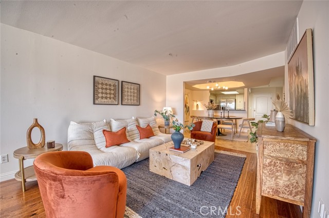 Detail Gallery Image 14 of 44 For 4755 Templeton St #2117,  Los Angeles,  CA 90032 - 2 Beds | 2 Baths