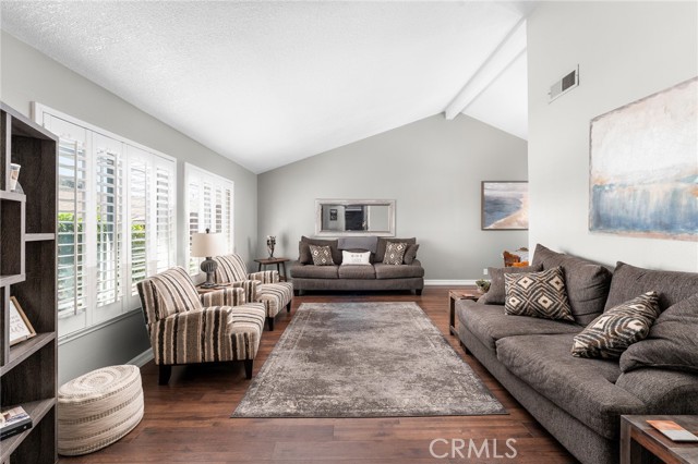 Detail Gallery Image 5 of 48 For 10664 Finch Ave, Rancho Cucamonga,  CA 91737 - 4 Beds | 2/1 Baths