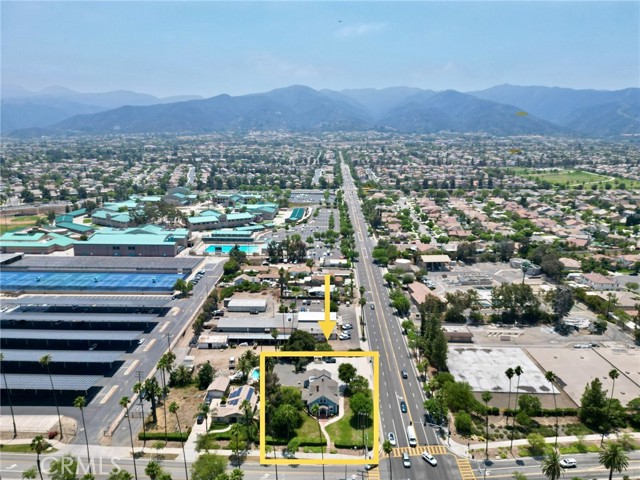 1350 E Chase Drive, Corona CA: https://media.crmls.org/medias/db48d7b3-de8d-4c2f-a57b-290a38af97d1.jpg