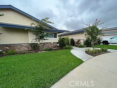 716 N Mallard Street, Orange CA: https://media.crmls.org/medias/db4967ac-7e21-4708-8314-add6bdb2cbf8.jpg