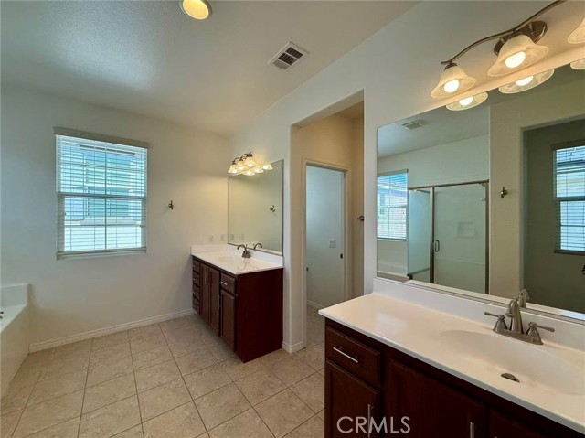Detail Gallery Image 15 of 17 For 2882 S via Belamaria, Ontario,  CA 91762 - 3 Beds | 2/1 Baths