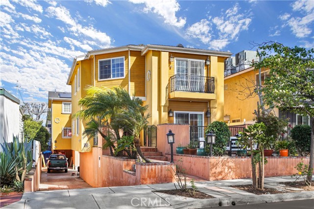 18518 Kingsdale Avenue, Redondo Beach, California 90278, 3 Bedrooms Bedrooms, ,2 BathroomsBathrooms,Residential,Sold,Kingsdale,PW22061551