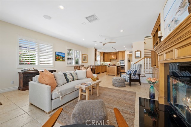 334 Locust Street, Laguna Beach CA: https://media.crmls.org/medias/db4a5056-90ae-4007-988d-da8a26f9c9fb.jpg