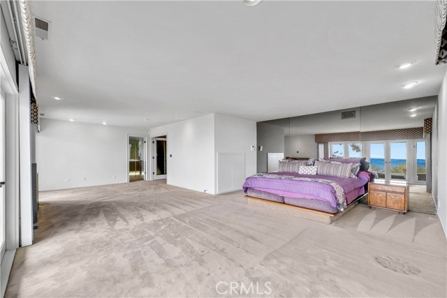 537 Dunnegan Place, Laguna Beach CA: https://media.crmls.org/medias/db4a9db2-e402-4927-8d58-01d8d6e6ace7.jpg