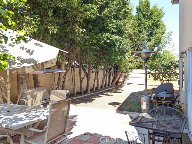 Detail Gallery Image 14 of 15 For 15721 Cobalt St #113,  Sylmar,  CA 91342 - 3 Beds | 2/1 Baths