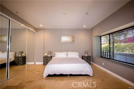 Detail Gallery Image 12 of 22 For 71 Sea Island, Newport Beach,  CA 92660 - 2 Beds | 2 Baths