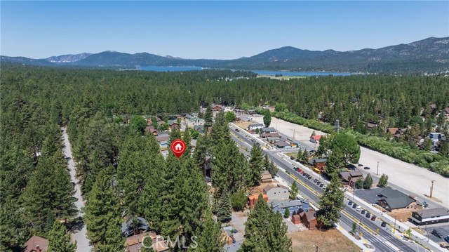 42641 Falcon Avenue, Big Bear Lake CA: https://media.crmls.org/medias/db4c82a8-4e17-458b-94b0-0f2201edbfab.jpg