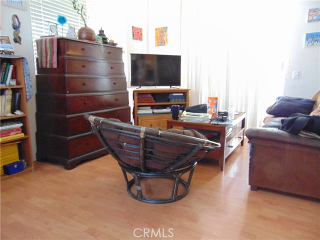 Detail Gallery Image 15 of 19 For 19 Cottonwood Dr, Aliso Viejo,  CA 92656 - 3 Beds | 2/1 Baths