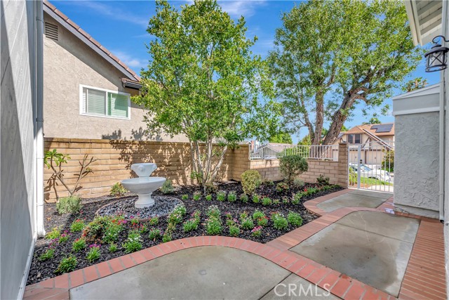 Detail Gallery Image 2 of 45 For 25511 Alisal Ave, Laguna Hills,  CA 92653 - 4 Beds | 2/1 Baths