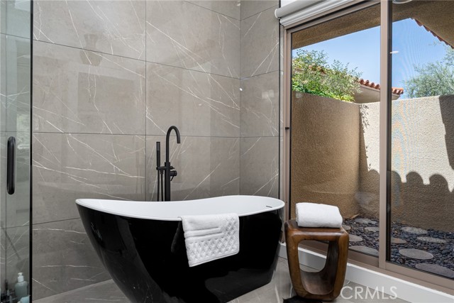 Detail Gallery Image 20 of 52 For 228 Kavenish Dr, Rancho Mirage,  CA 92270 - 3 Beds | 3/1 Baths