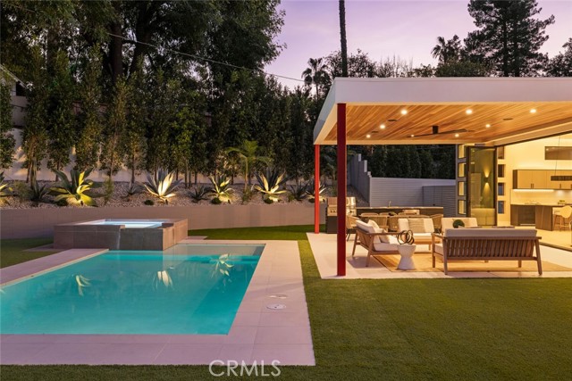 Detail Gallery Image 5 of 51 For 22020 Alizondo, Woodland Hills,  CA 91364 - 3 Beds | 3 Baths