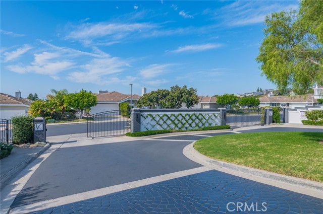 Detail Gallery Image 36 of 39 For 820 Gardenia, Corona Del Mar,  CA 92625 - 2 Beds | 2 Baths