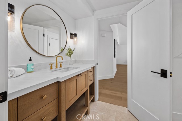 Detail Gallery Image 16 of 48 For 5497 Coral Reef Avenue, La Jolla,  CA 92037 - 5 Beds | 3 Baths