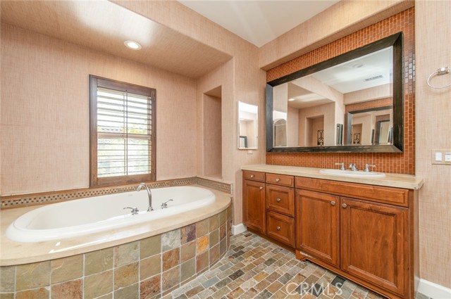 Detail Gallery Image 36 of 41 For 66 Homeland, Irvine,  CA 92618 - 3 Beds | 2 Baths