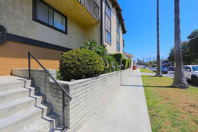 1112 S Meyler Street, San Pedro CA: https://media.crmls.org/medias/db50bdf8-9dca-4a73-9198-620e477b2335.jpg