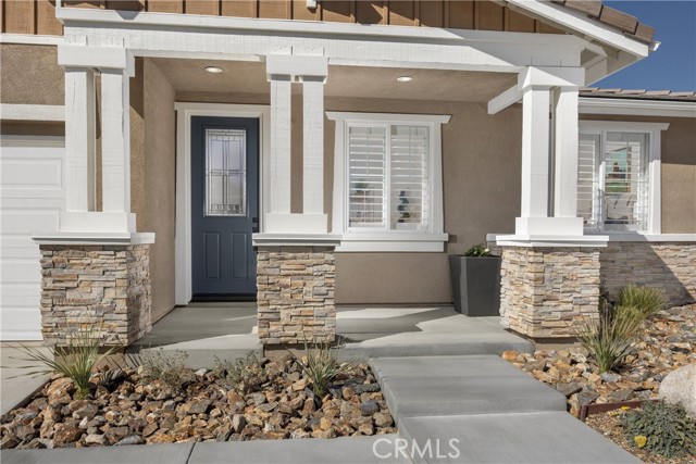 Detail Gallery Image 2 of 23 For 13926 Hidden Pines Ct, Victorville,  CA 92392 - 4 Beds | 2 Baths