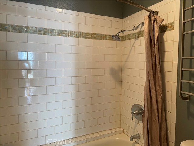 250 The Village, Redondo Beach CA: https://media.crmls.org/medias/db513b93-952d-4be9-9298-1ff0c71d56d1.jpg