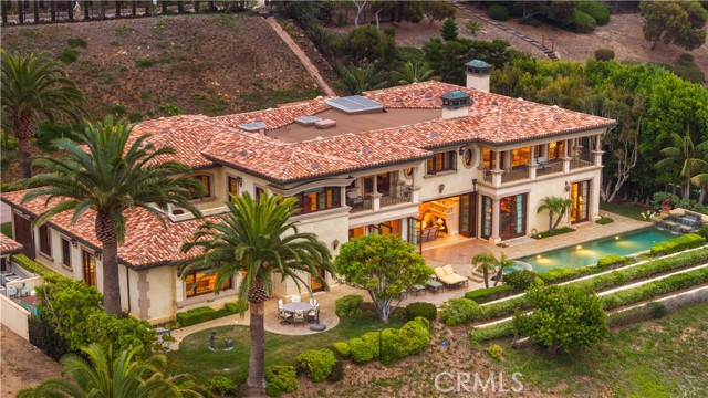 64 Laurel Drive, Rancho Palos Verdes CA: https://media.crmls.org/medias/db51763c-e77d-44dc-96be-0e2083cc181c.jpg