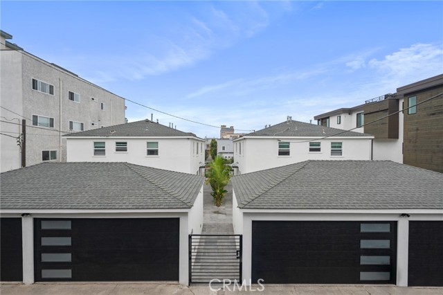 Detail Gallery Image 13 of 36 For 427 Manhattan Ave, Hermosa Beach,  CA 90254 - 2 Beds | 2/1 Baths