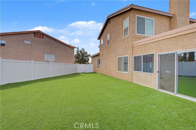 Detail Gallery Image 21 of 29 For 12714 Dorsey Ct, Victorville,  CA 92392 - 5 Beds | 3 Baths