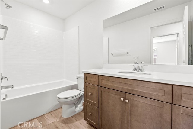 Detail Gallery Image 10 of 15 For 3957 E Carmel Privado, Ontario,  CA 91761 - 3 Beds | 2/1 Baths