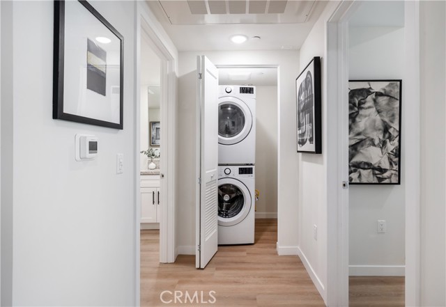 Detail Gallery Image 13 of 27 For 1303 S Orange Grove Ave #601,  Los Angeles,  CA 90019 - 3 Beds | 2 Baths