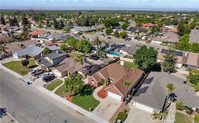 Image 28 of 33 For 791 Redwood Avenue