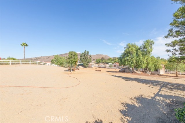 Detail Gallery Image 33 of 46 For 17920 Pony Butte Ct, Perris,  CA 92570 - 4 Beds | 2/1 Baths