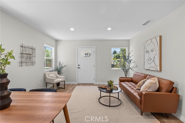 Detail Gallery Image 41 of 52 For 1745 W 39th St, Los Angeles,  CA 90062 - – Beds | – Baths