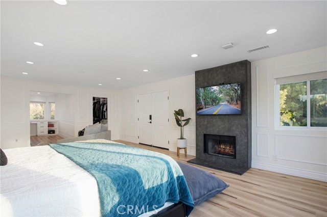 Detail Gallery Image 21 of 33 For 2801 Europa Dr, Costa Mesa,  CA 92626 - 4 Beds | 4 Baths