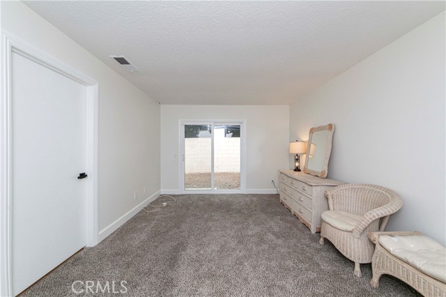 6409 Heatherwood Drive, Jurupa Valley CA: https://media.crmls.org/medias/db56a741-30b3-4721-b005-6c43d80801ed.jpg
