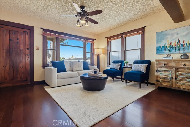 Detail Gallery Image 9 of 39 For 921 W 24th, San Pedro,  CA 90731 - 2 Beds | 1 Baths