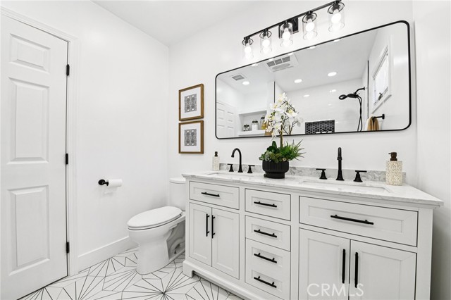 Detail Gallery Image 36 of 58 For 8454 Naylor Ave, Los Angeles,  CA 90045 - 3 Beds | 2 Baths