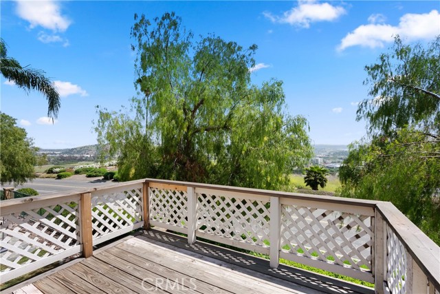 104 Calle Renata, San Dimas CA: https://media.crmls.org/medias/db57860a-d9b7-441d-9de1-20231d024a04.jpg