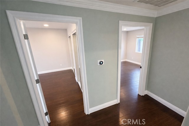 Detail Gallery Image 8 of 31 For 7817 Nagle Ave, North Hollywood,  CA 91605 - 4 Beds | 3 Baths