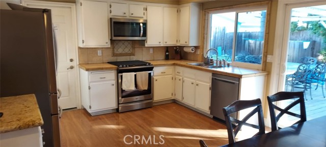 Detail Gallery Image 9 of 20 For 19692 Education Ln, Huntington Beach,  CA 92646 - 3 Beds | 2 Baths