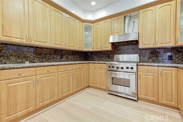 Detail Gallery Image 23 of 59 For 15121 Marlin Pl, Van Nuys,  CA 91405 - 4 Beds | 3 Baths