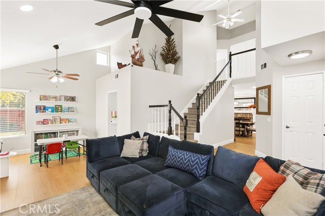 Detail Gallery Image 4 of 21 For 310 Hartford, Redlands,  CA 92374 - 4 Beds | 2/1 Baths