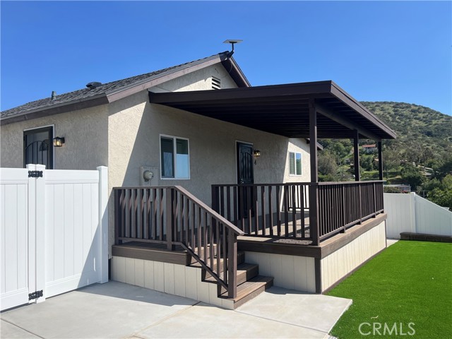 9335 Chimney Rock Lane, El Cajon CA: https://media.crmls.org/medias/db596641-aa83-4ecc-833c-3f27ac9bf794.jpg