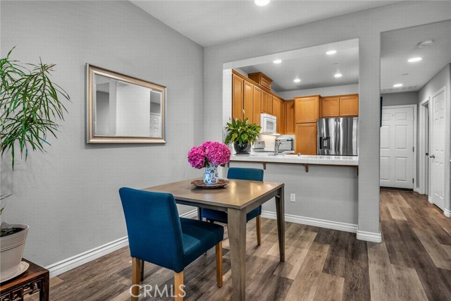 Detail Gallery Image 11 of 27 For 154 via Katrina, Newbury Park,  CA 91320 - 2 Beds | 2/1 Baths