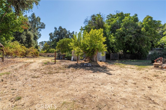 2064 Kennedy Ave, Chico CA: https://media.crmls.org/medias/db5ac1de-4db7-4da4-8e78-6f6513952cbb.jpg