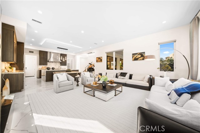 Detail Gallery Image 29 of 75 For 83 Lunar, Irvine,  CA 92618 - 5 Beds | 6/1 Baths