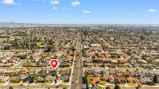 213 E Borromeo Avenue, Placentia CA: https://media.crmls.org/medias/db5b109e-09de-48cd-bf41-f42def48abf6.jpg