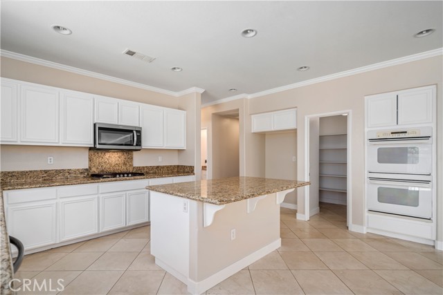 Detail Gallery Image 18 of 53 For 2207 Cork Oak St, Palmdale,  CA 93551 - 5 Beds | 4 Baths