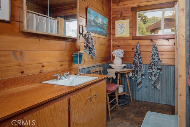 Detail Gallery Image 11 of 49 For 9000 Figueroa Mountain Rd, Los Olivos,  CA 93441 - 2 Beds | 1 Baths